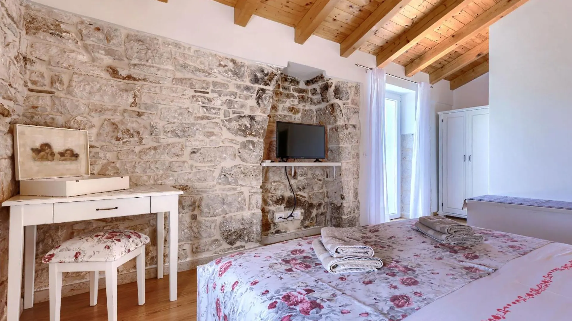 Villa Fuma By Interhome Bale 0*,  Croatia